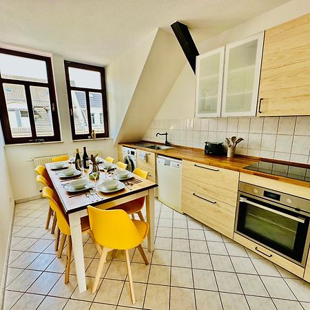Massive Karli Loft - Over 130 Meters Floor Space - Home Theater Room - 4 Private Sleeping Areas - Best Location In Leipzig Luaran gambar