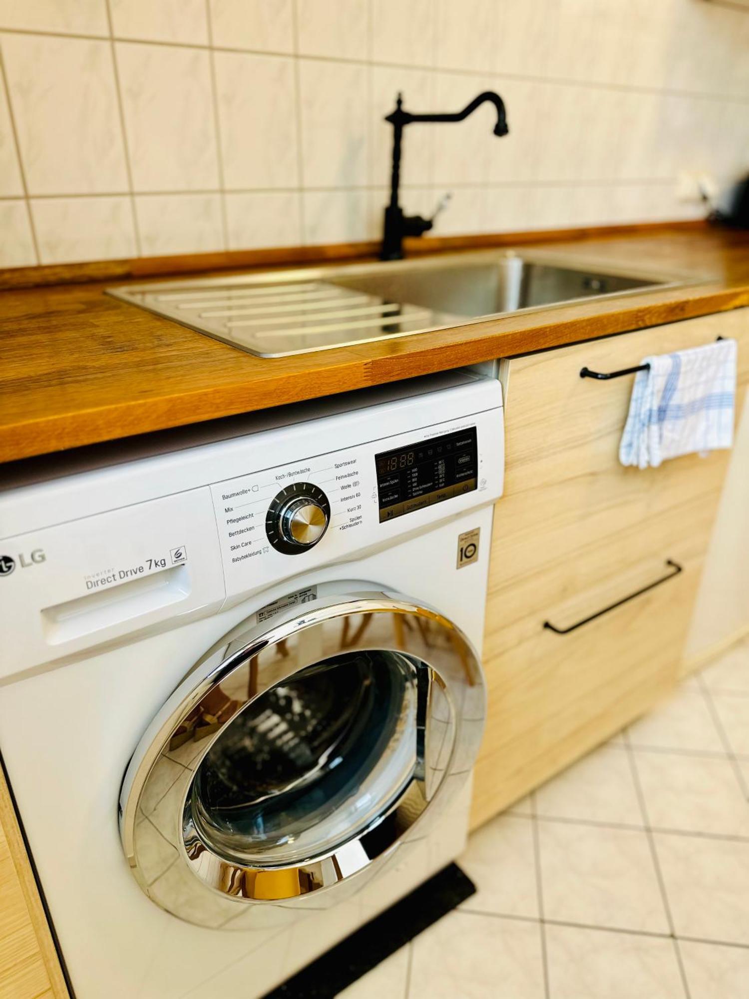 Massive Karli Loft - Over 130 Meters Floor Space - Home Theater Room - 4 Private Sleeping Areas - Best Location In Leipzig Luaran gambar