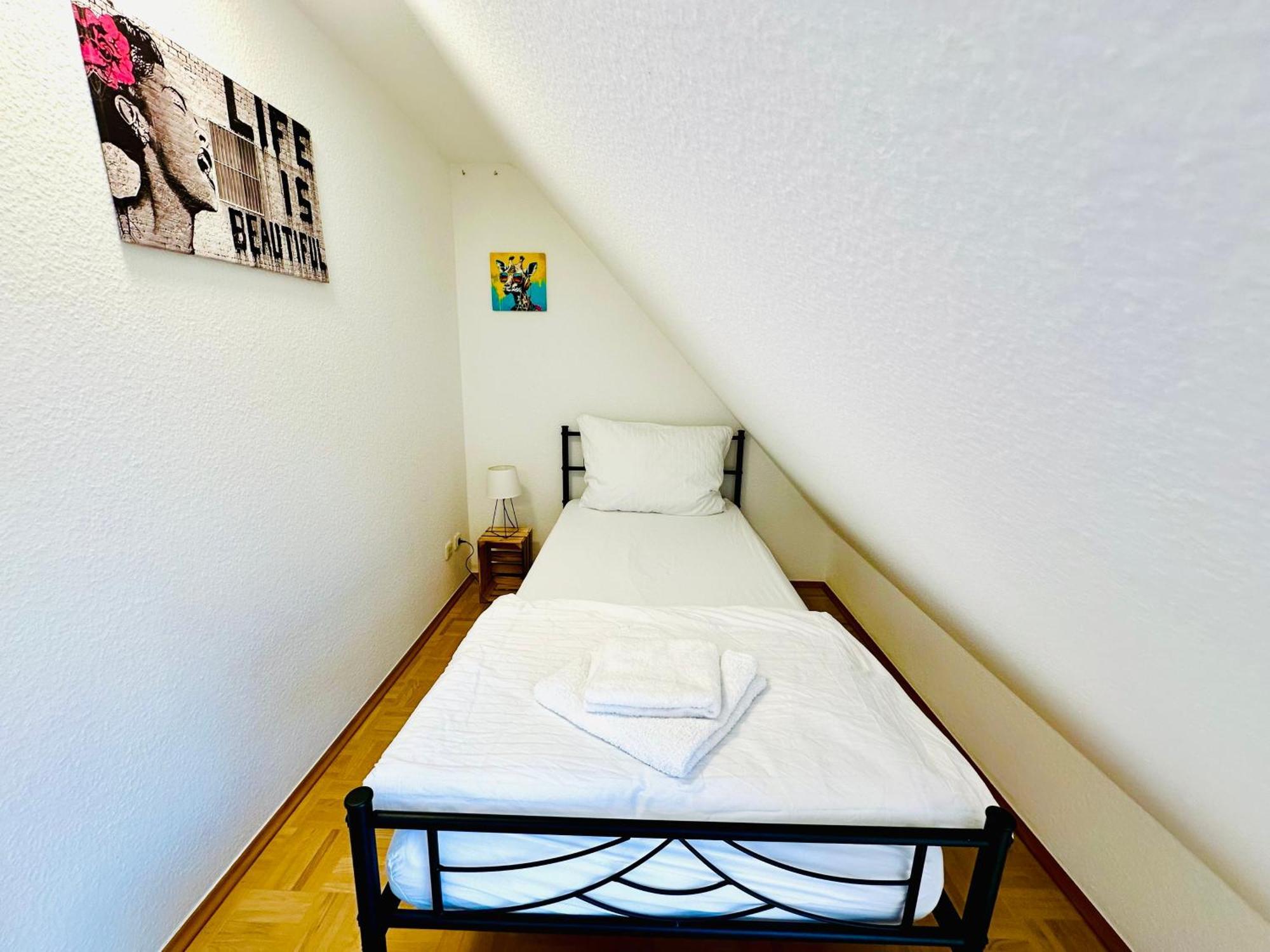 Massive Karli Loft - Over 130 Meters Floor Space - Home Theater Room - 4 Private Sleeping Areas - Best Location In Leipzig Luaran gambar